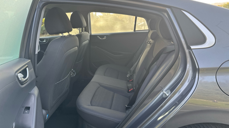 Hyundai IONIQ 1.6 GDi Hybrid Premium 5dr DCT Hybrid Hatchback